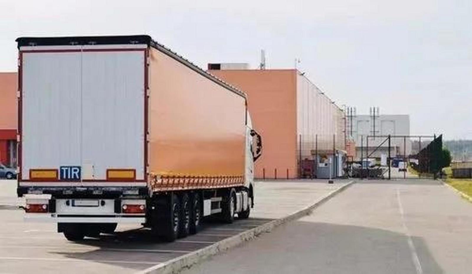 江华卡航华东 · 跨境物流操作指南 · 项目/展会/危险品/光伏/冷链/汽车/关务通 · 八大标准流程